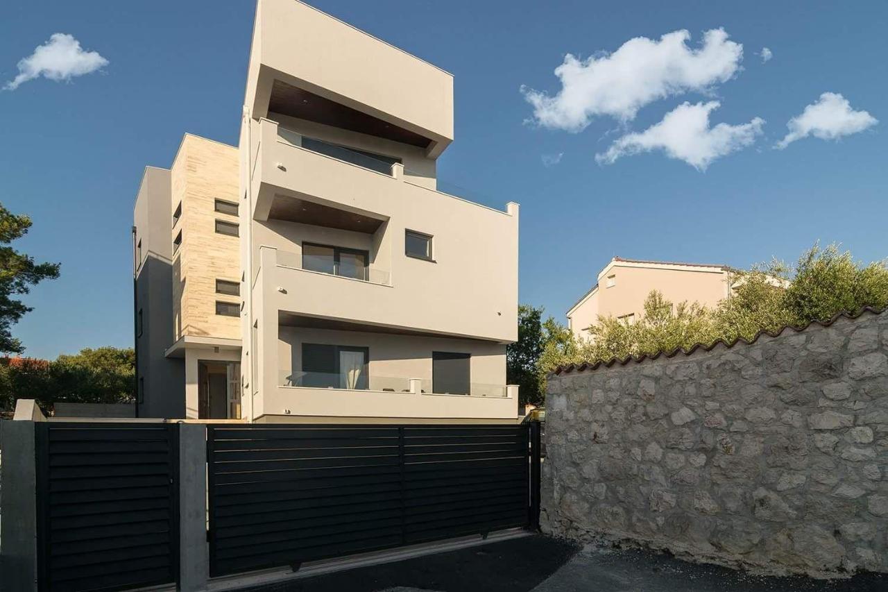 Apartmani Marinović - Chambres d’hôtes Zadar