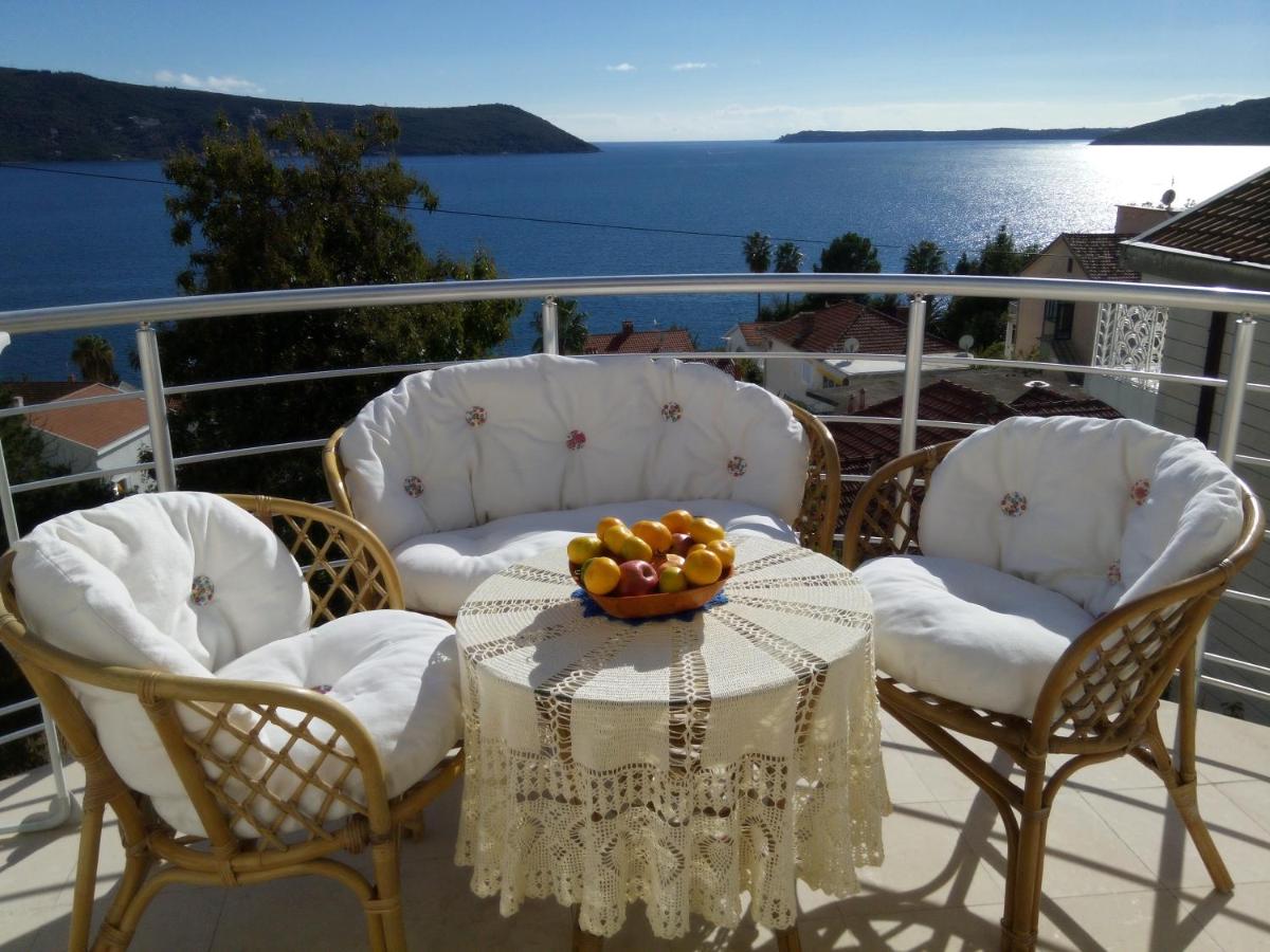 B&B Herceg Novi - Apartment Brace Grakalica 20b - Bed and Breakfast Herceg Novi