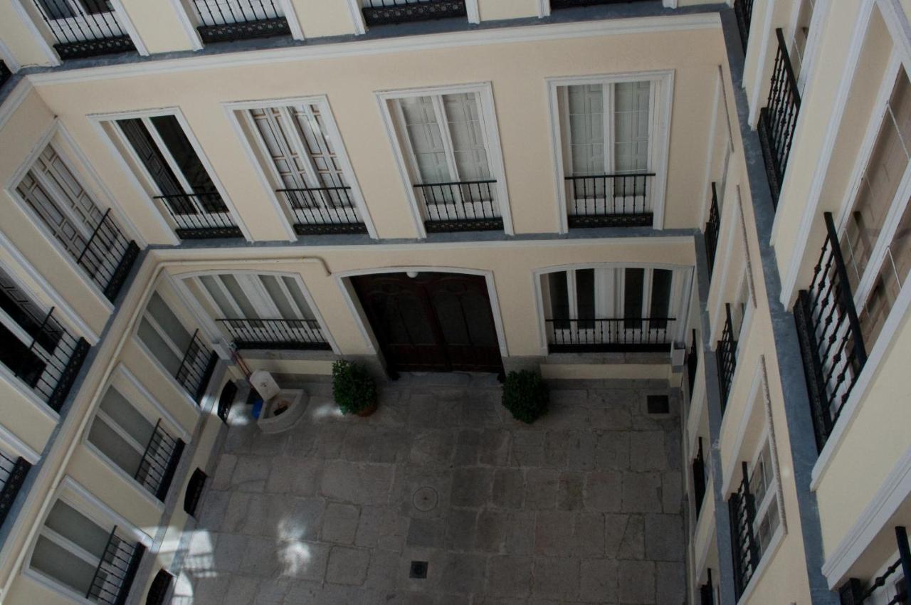 Casa Huéspedes Yolanda - B&B Madrid