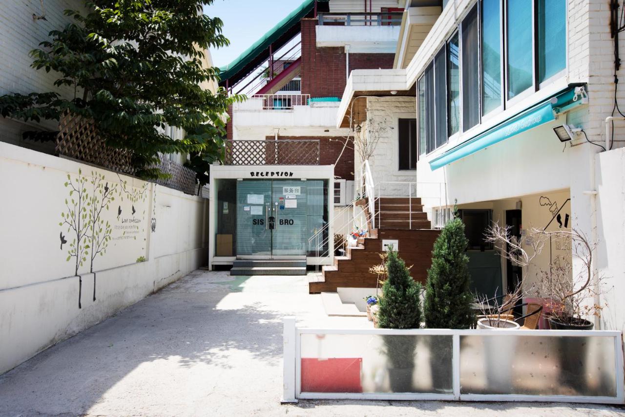 SISnBRO Guesthouse - B&B Seúl