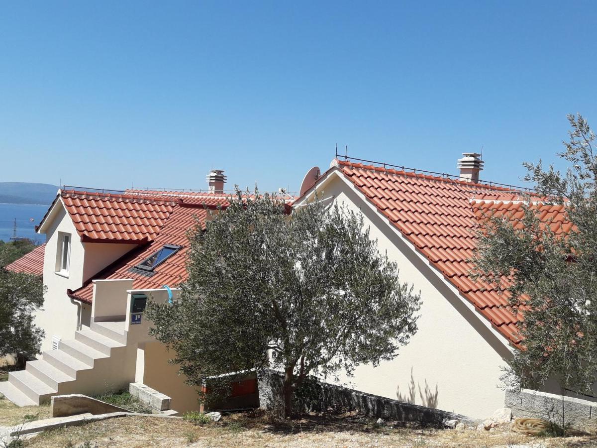 Apartmani Timon - B&B Bol