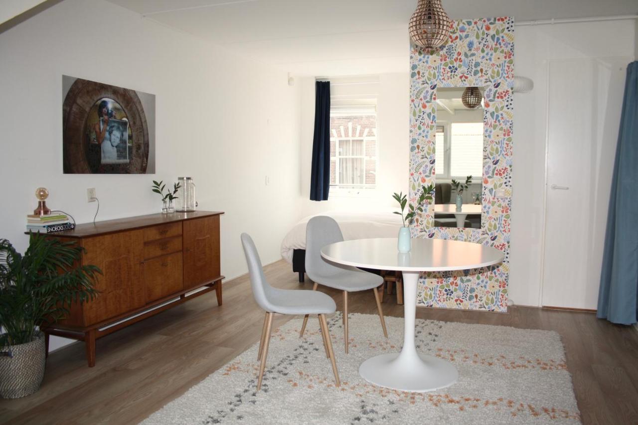 Private top floor, 150 m from the beach! - Ferienwohnung Scheveningen
