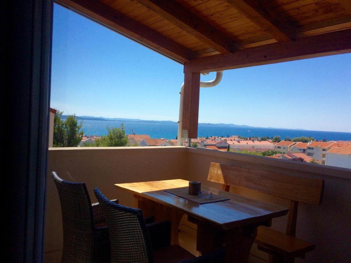 Penthouse-Apartment mit 2 Schlafzimmern und Meerblick