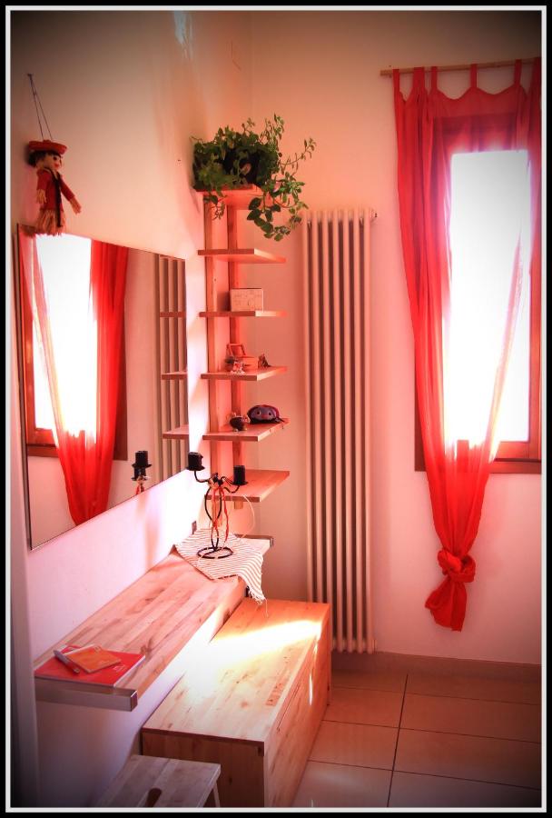 Camera Singola con Bagno in Comune