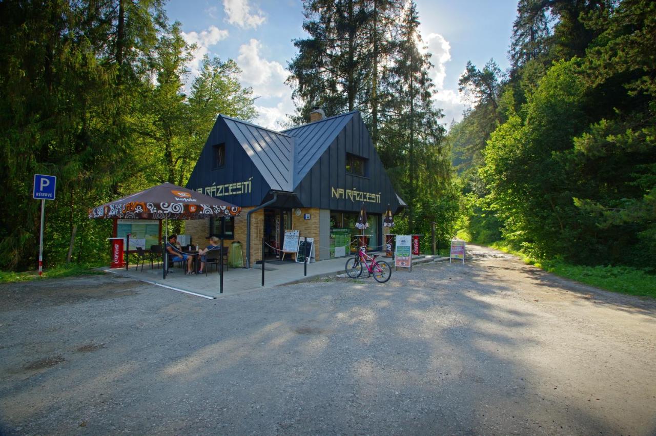 Studio Pohoda Na Razcesti Cingov Slovensky Raj - B&B Spišské Tomášovce