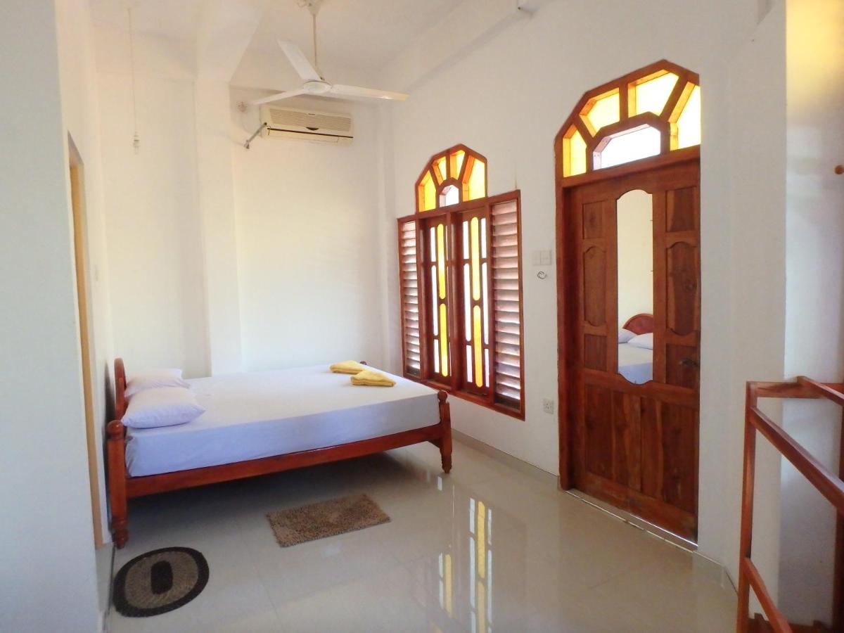 Double Room with Balcony and Air Conditioning