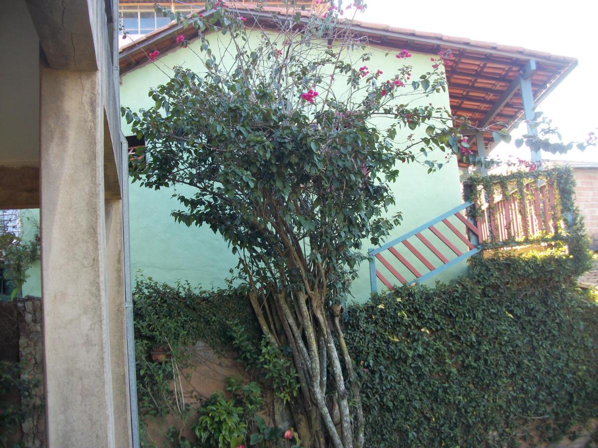 Chales das Andorinhas - B&B Lavras Novas