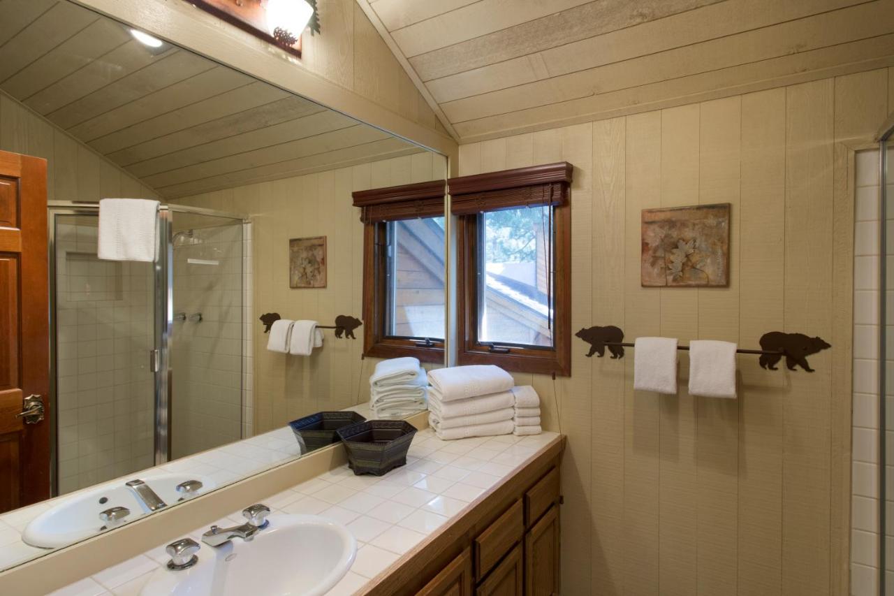 Deluxe Four-Bedroom Townhouse