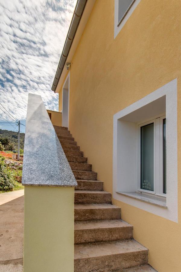 Apartment Tena - Ferienwohnung