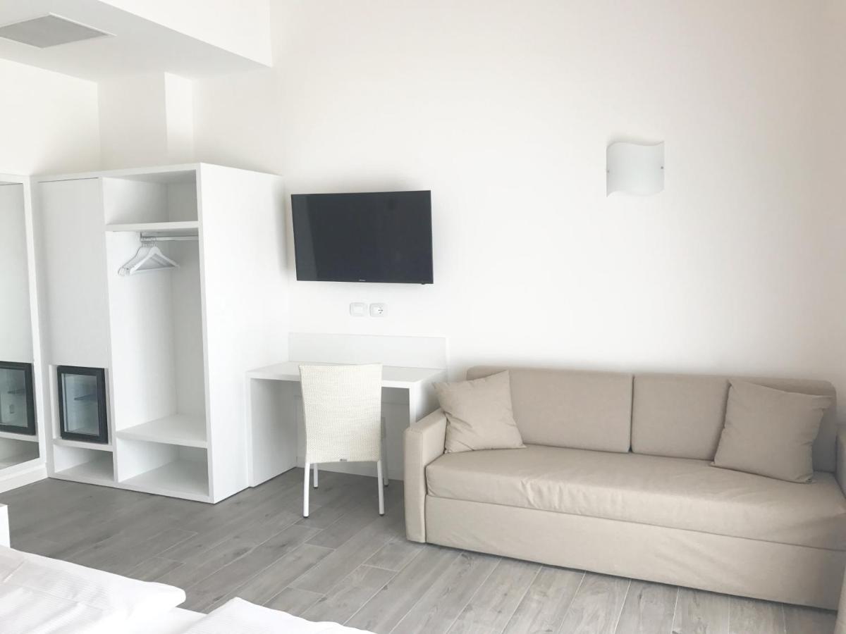 Triple Room with Balcony