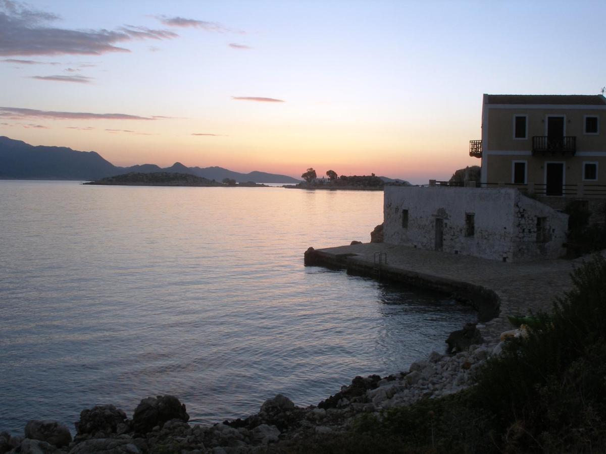 Agnanti Studios - B&B Megísti