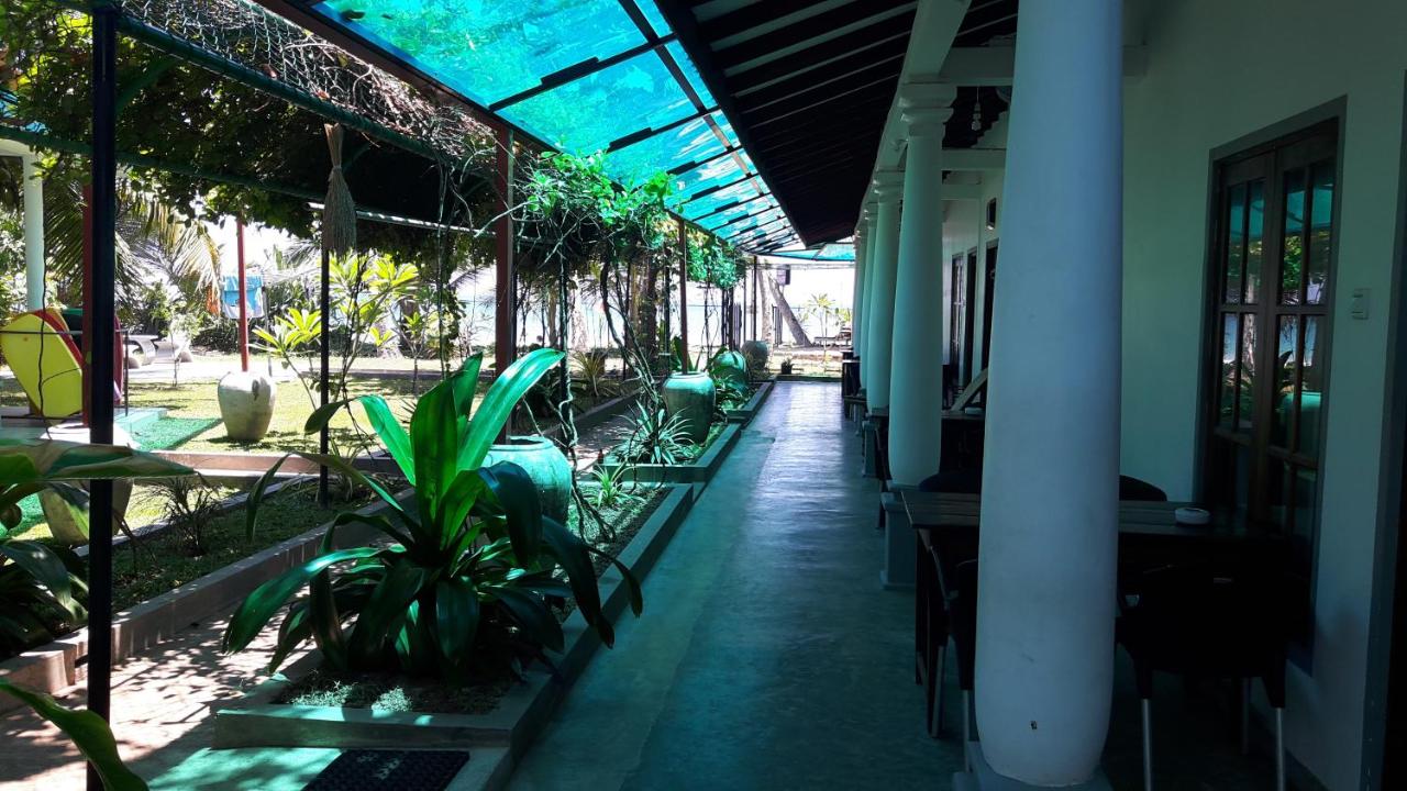 Sira's Chalets - Bed and Breakfast