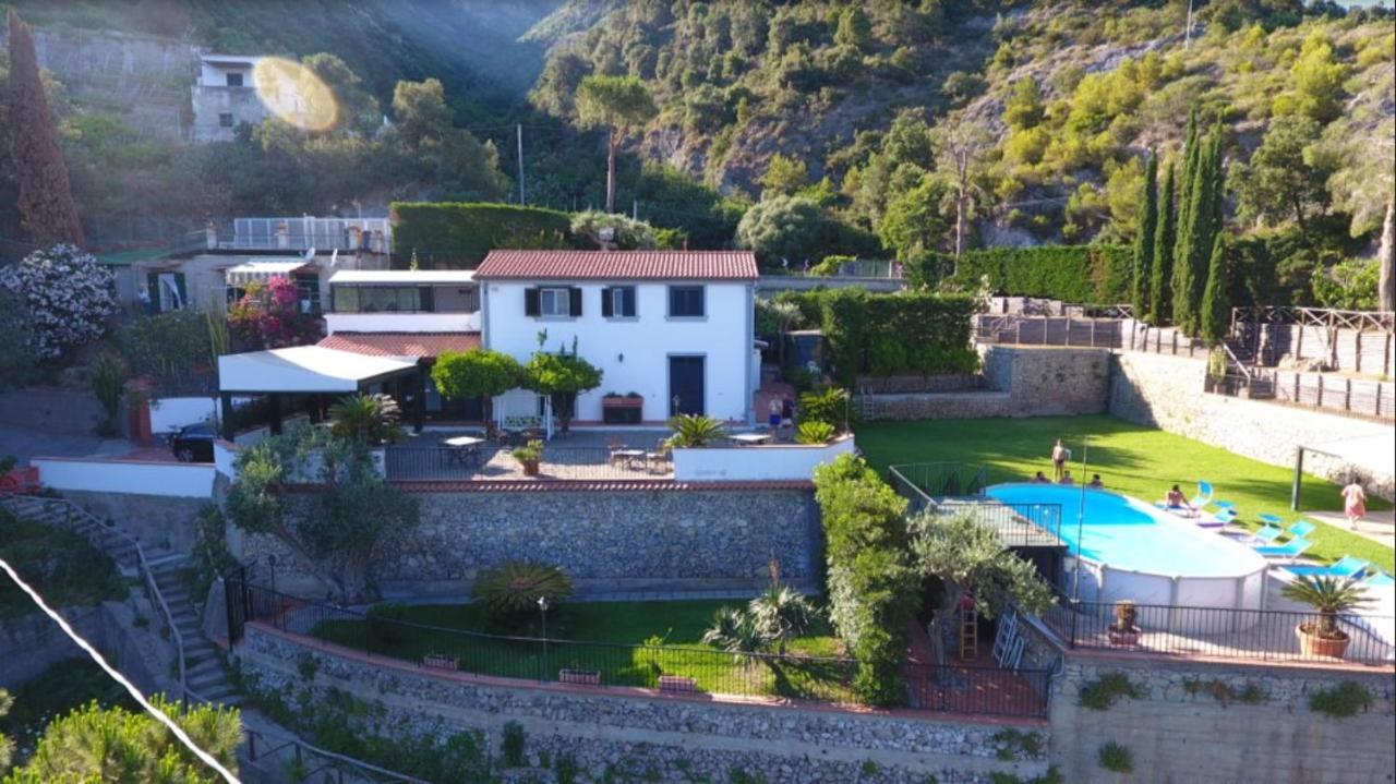 Casa De Angelis - B&B Erchie
