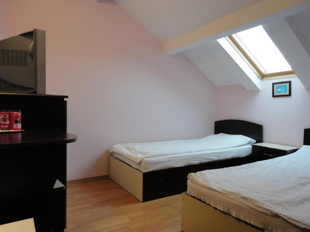 Tweepersoonskamer met 2 Aparte Bedden