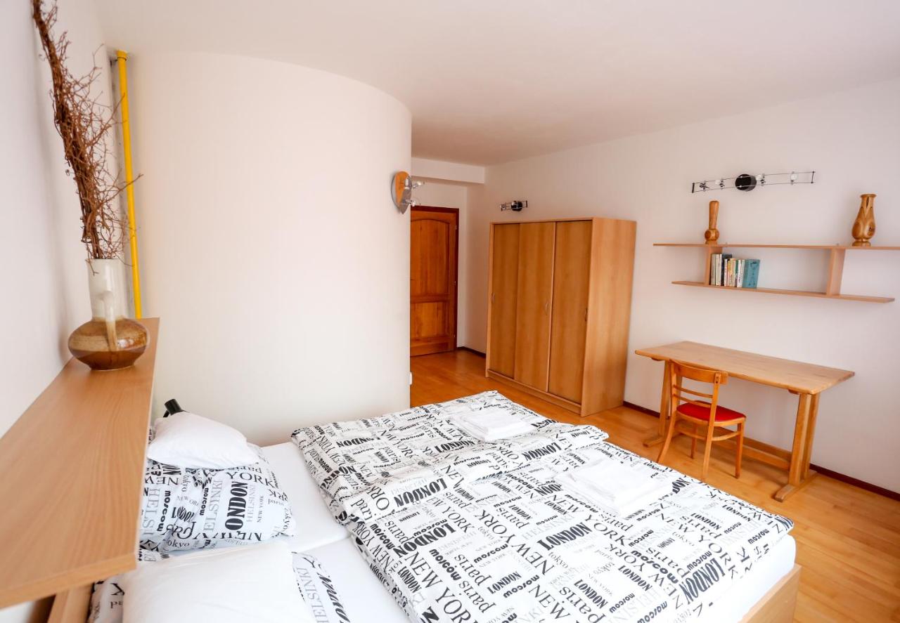 Two-Bedroom Maisonette Apartment with Spa Bath