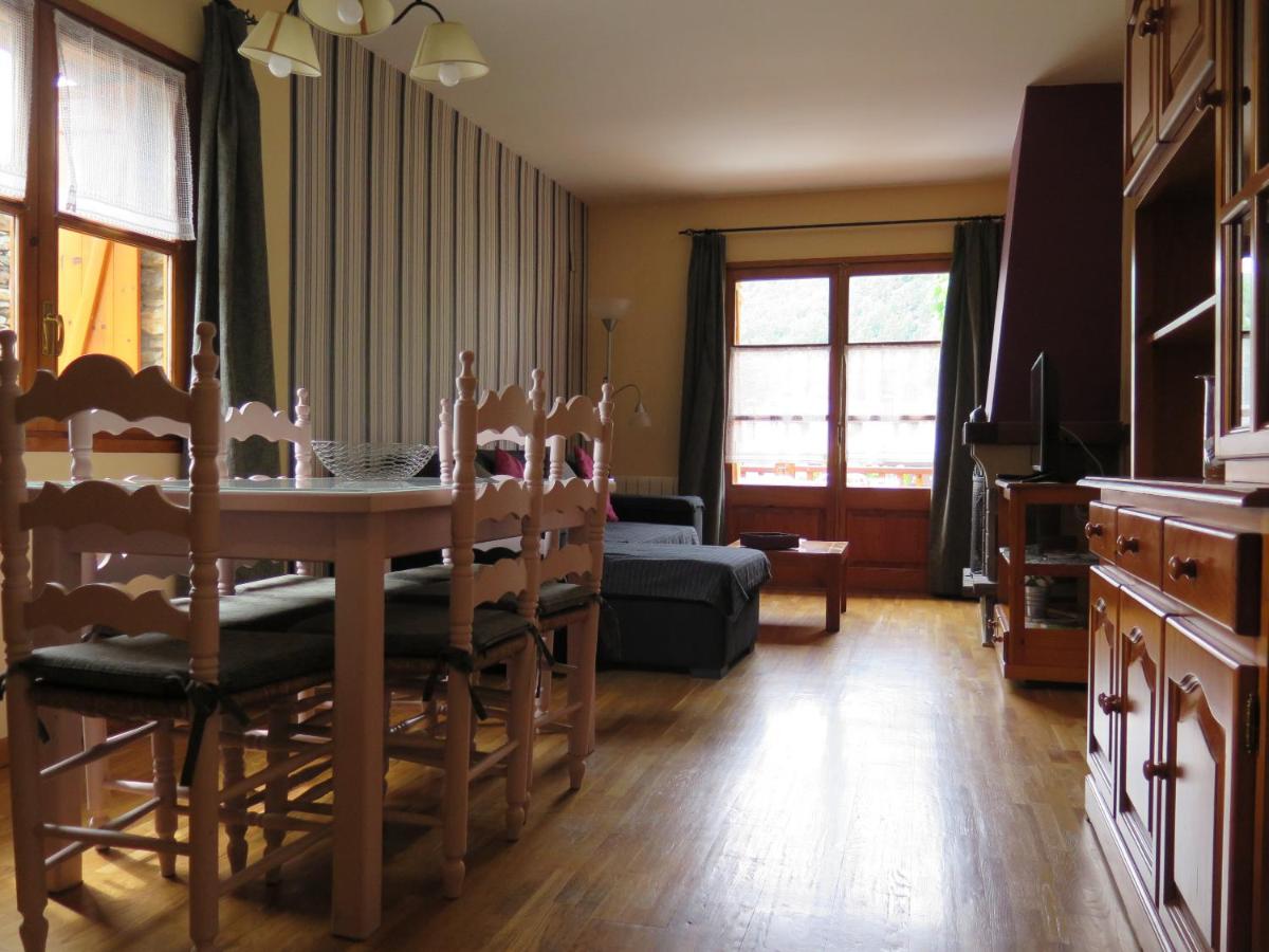 B&B València d'Àneu - Apartaments El Ribal - Bed and Breakfast València d'Àneu