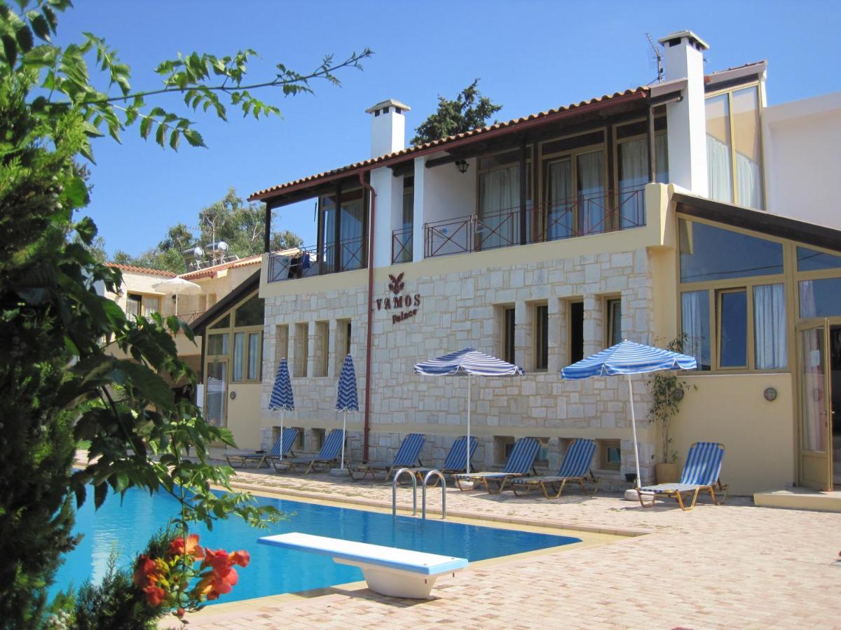 Vamos Palace Apartments - B&B Vámos