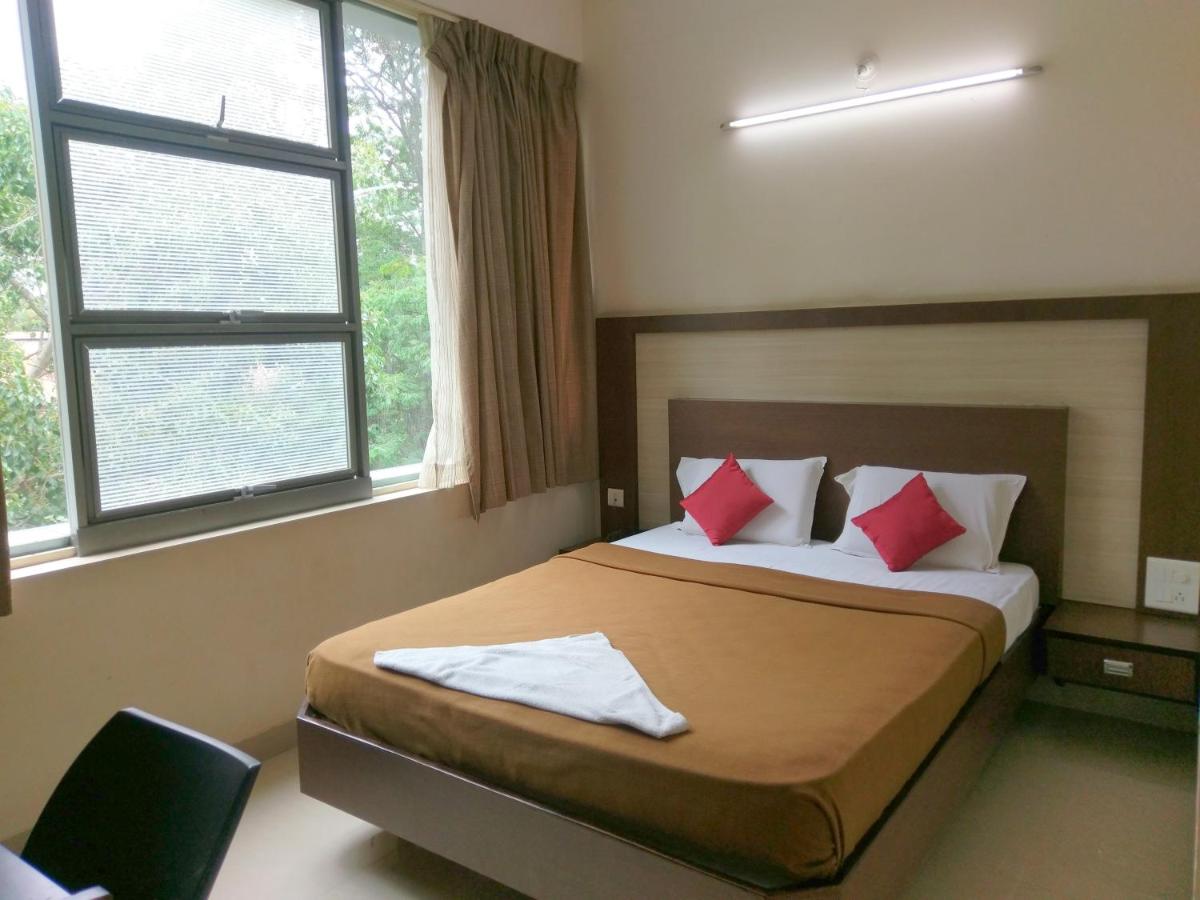 B&B Mysuru - Banyan Tree Comforts Mysore - Bed and Breakfast Mysuru