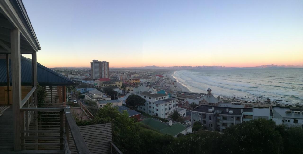 B&B Muizenberg - Seaview Apartment in Muizenberg - Bed and Breakfast Muizenberg