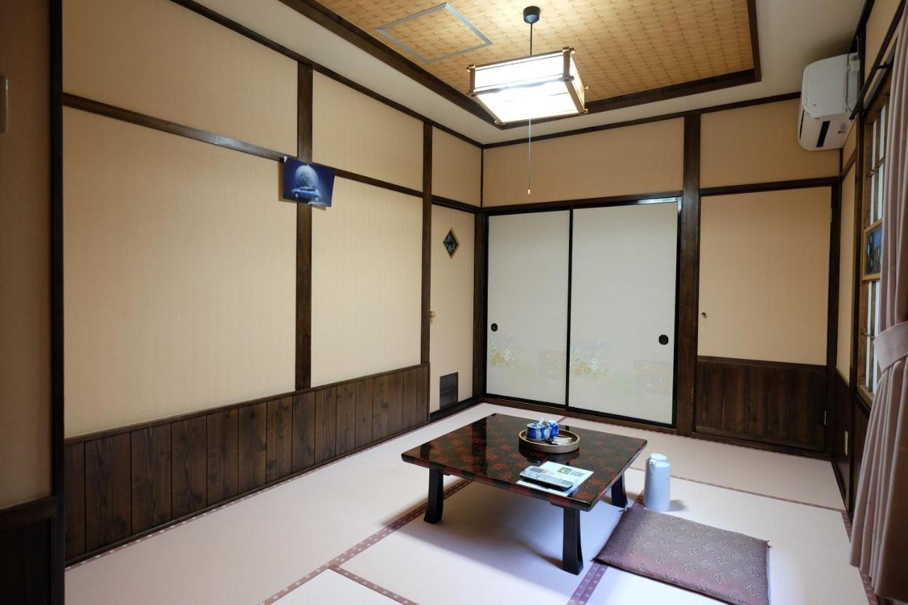 Economy Kamer in Japanse stijl met Uitzicht op de Binnenplaats