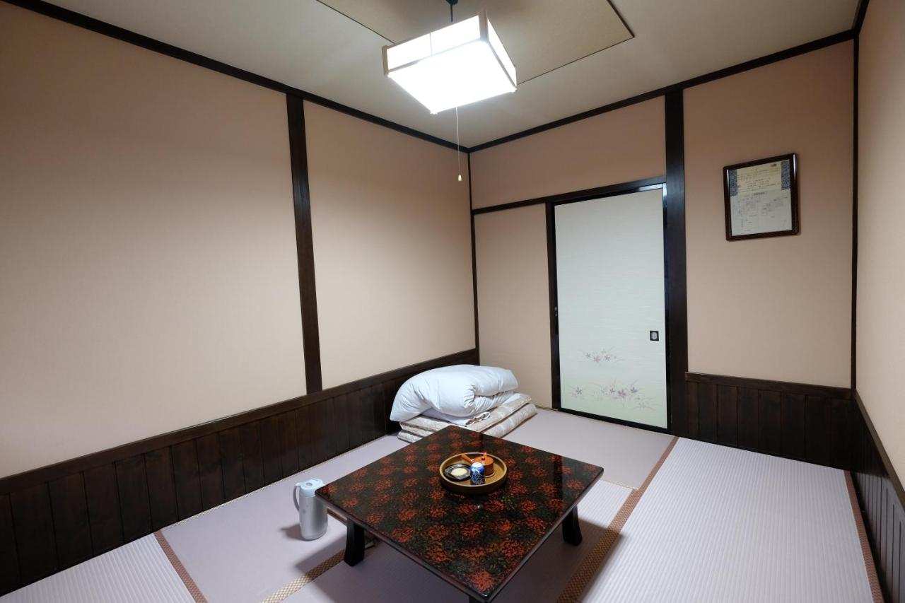 Economy Kamer in Japanse stijl met Uitzicht op de Tuin