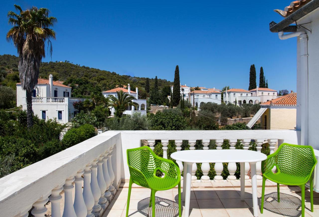 Zweibettzimmer mit Bergblick