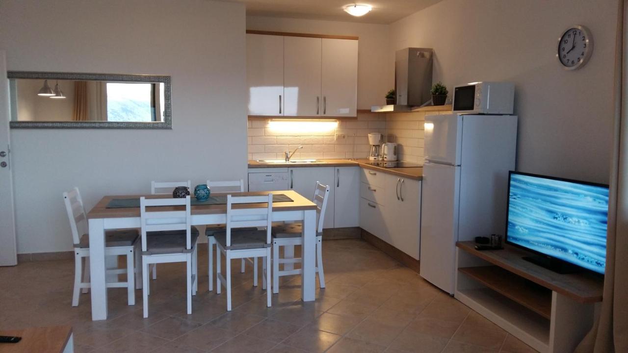 Haus Mit Meerblick - B&B Lopar