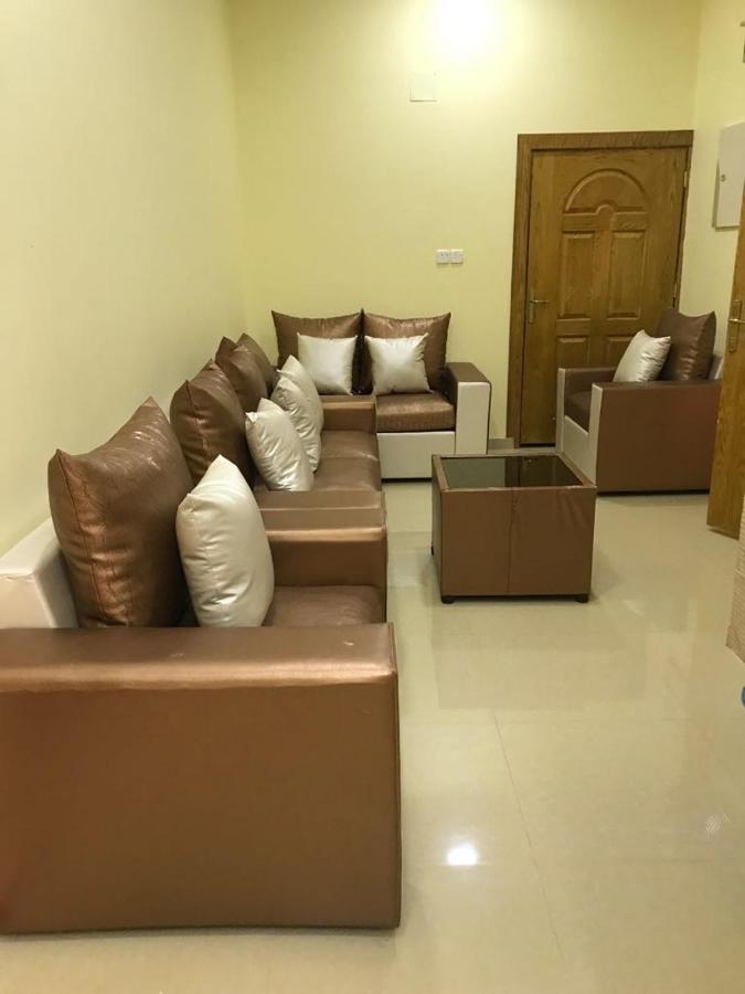 شقق رفيف الشمال المخدومه - الحائط Alhayit -Rafeef Al Shamal رفيف الشمال شقق مخدومه - الحائط - Chambres d'hôtes Al Ḩāyiţ