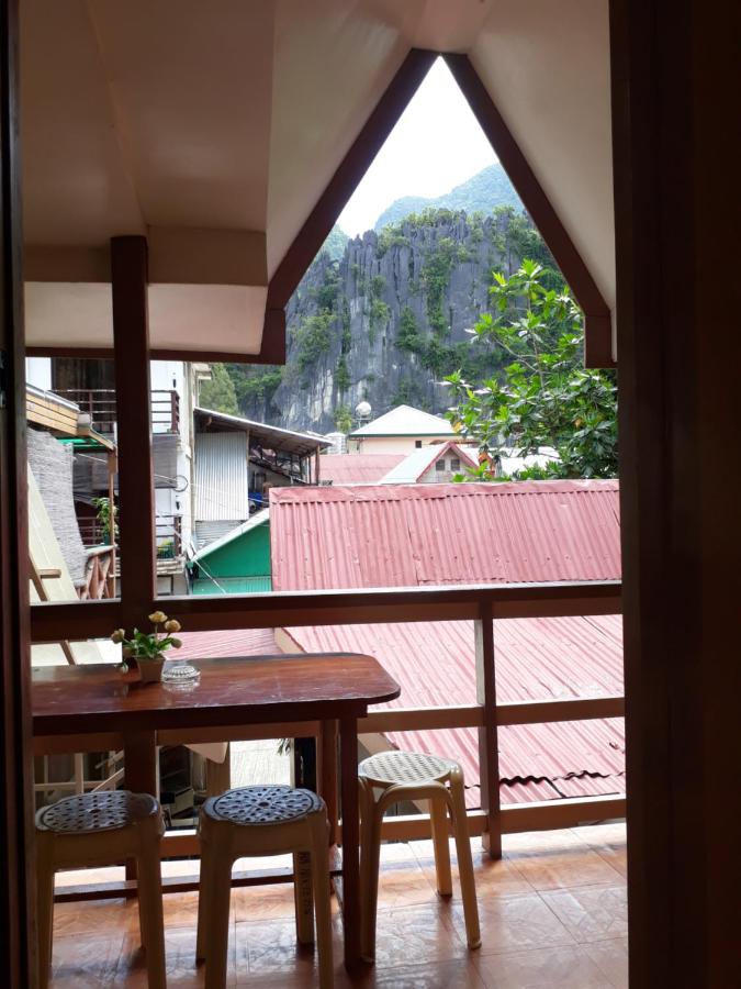 Quadruple Room with Private Bathroom