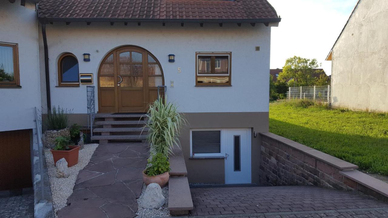 B&B Rheinhausen - Ferienhaus Schwörer - Bed and Breakfast Rheinhausen