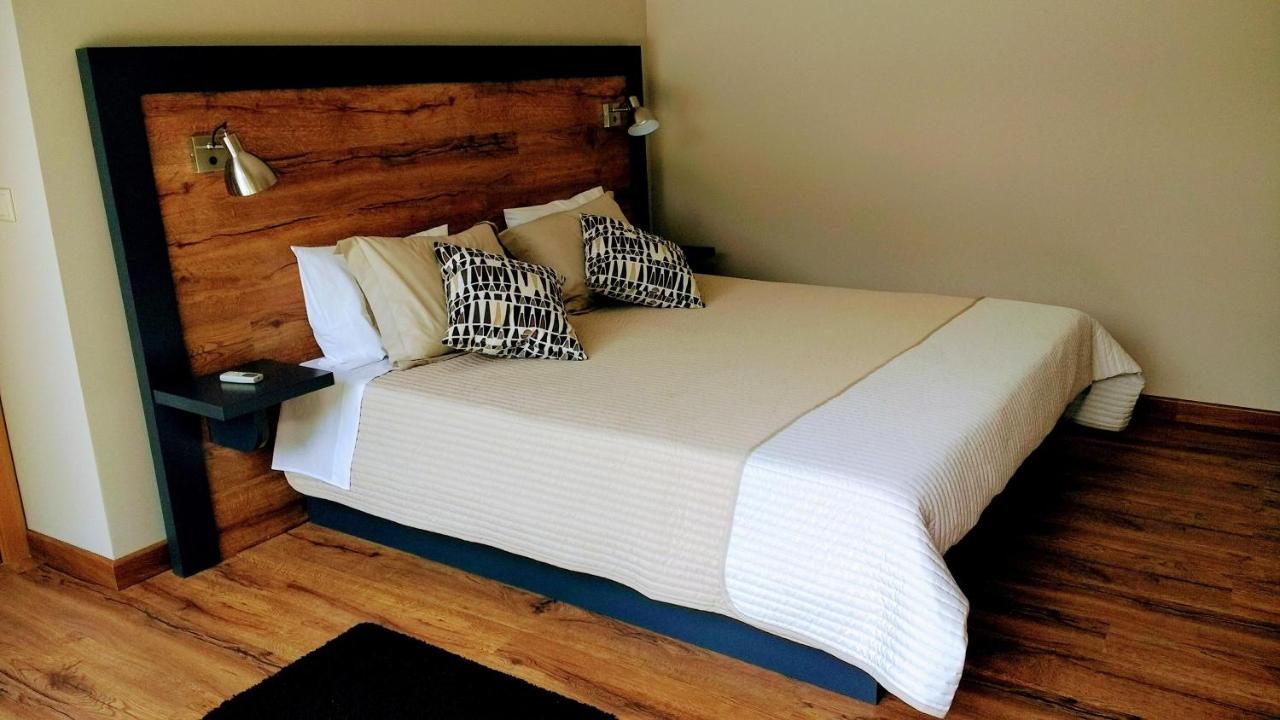 Chambre Double - Vue sur Piscine