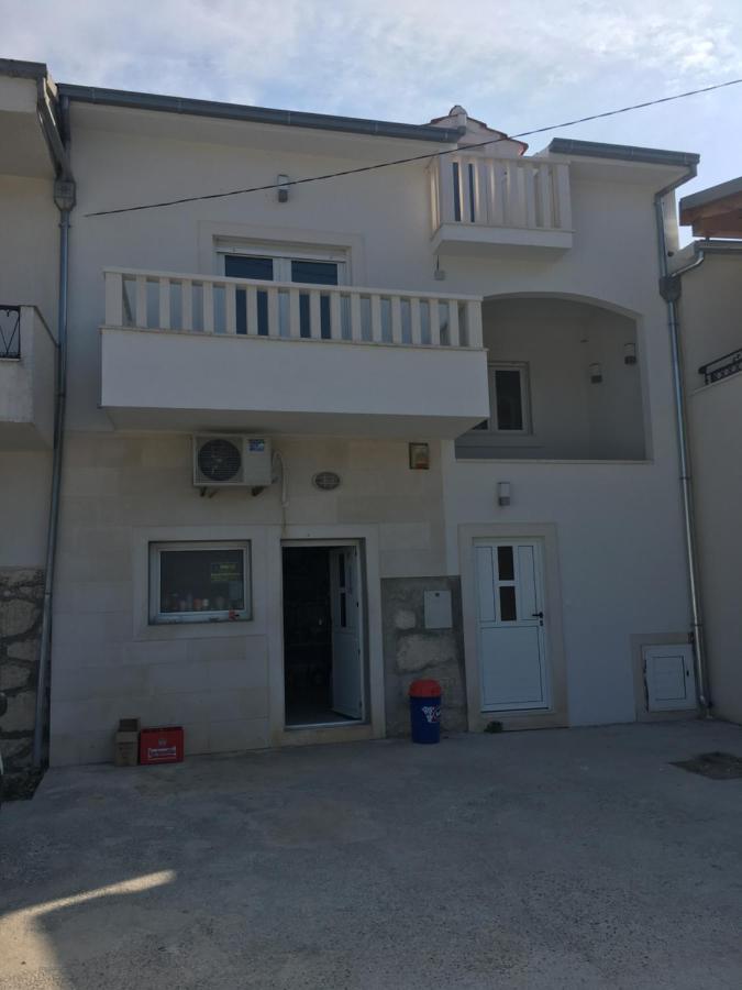 Dux Solo - Bed and Breakfast Vinišće