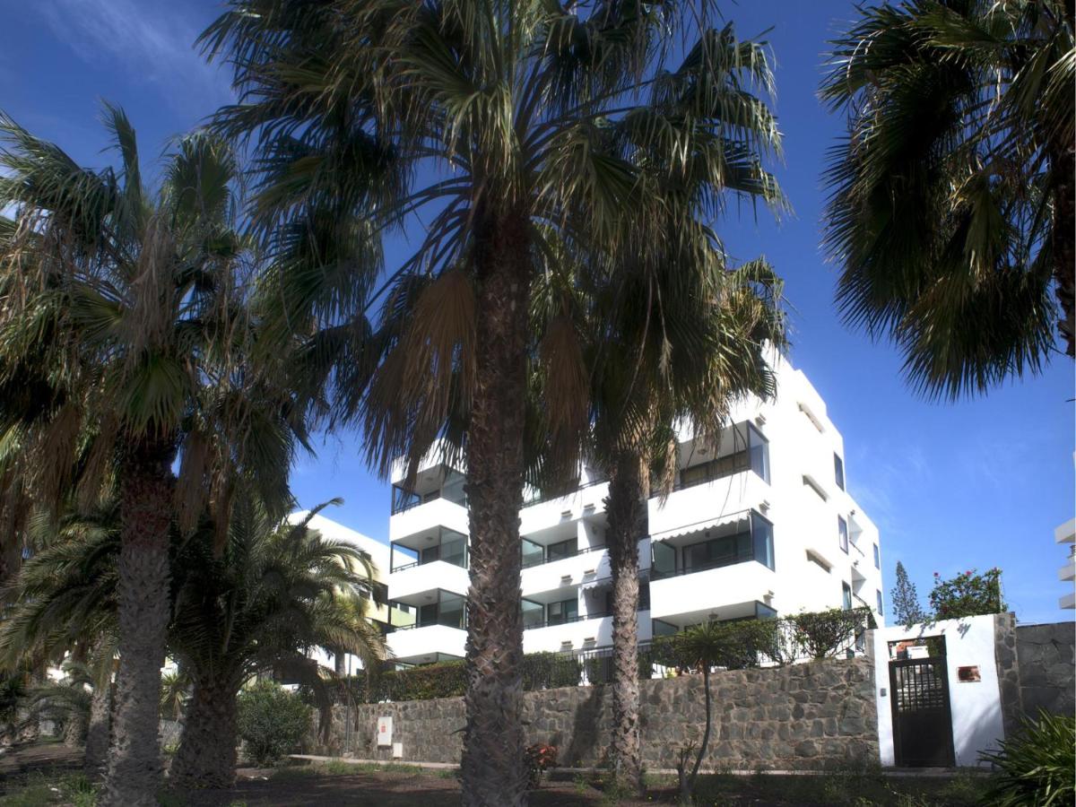 Beachfront Apartment Siesta 21 San Agustin Playa by VillaGranCanaria - B&B