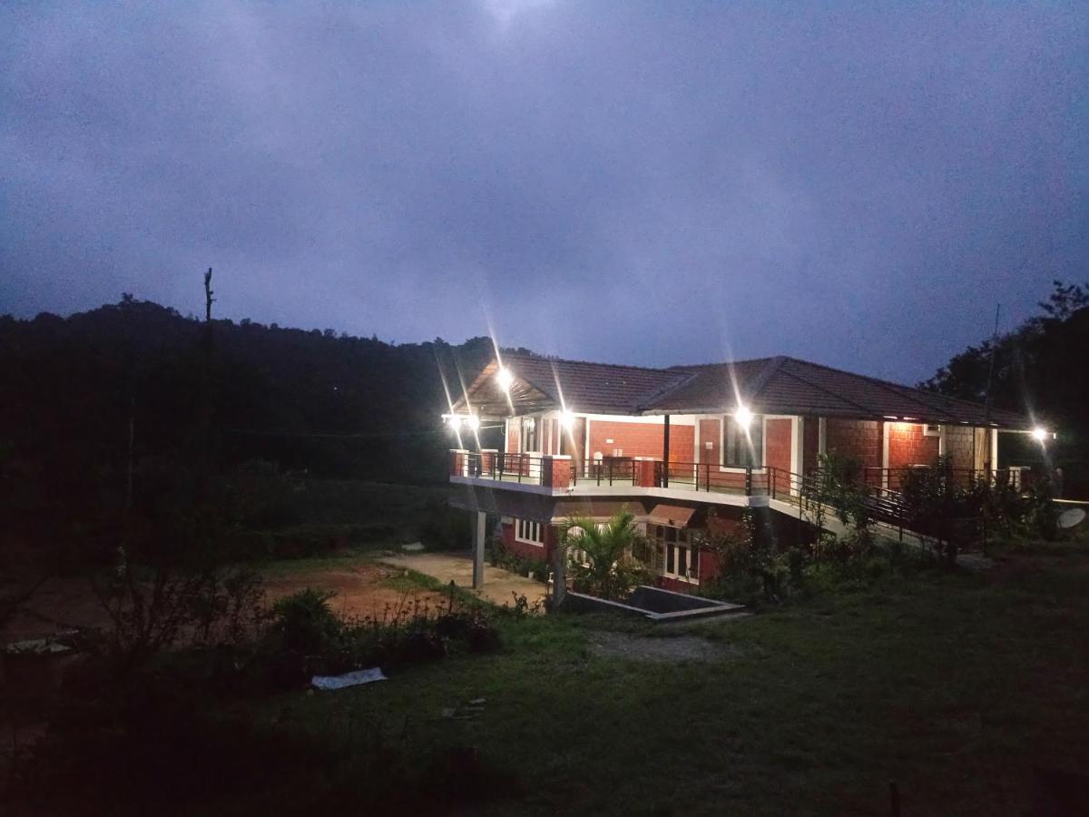 B&B Somvārpet - Gowrikere Homestay Coorg - Bed and Breakfast Somvārpet