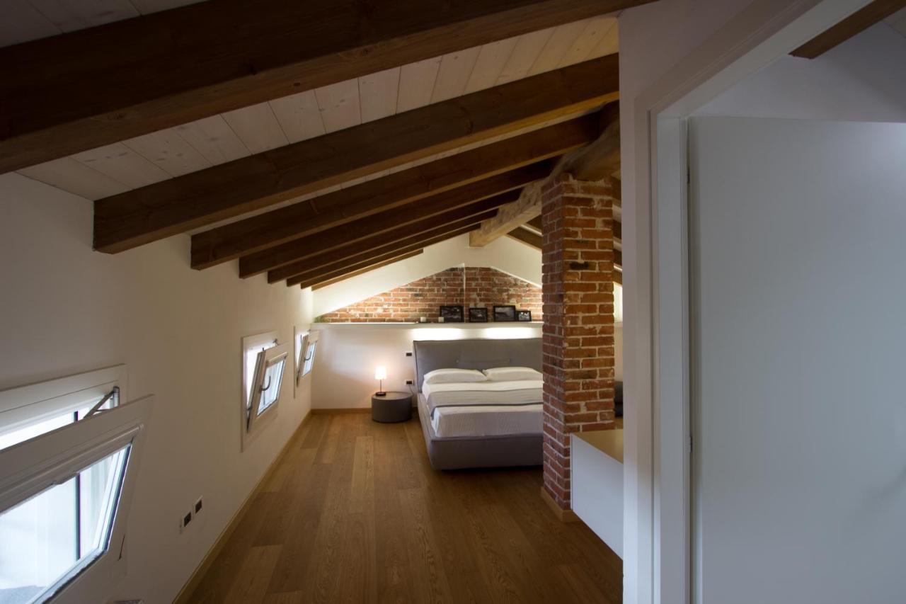 Suite with Mountain View