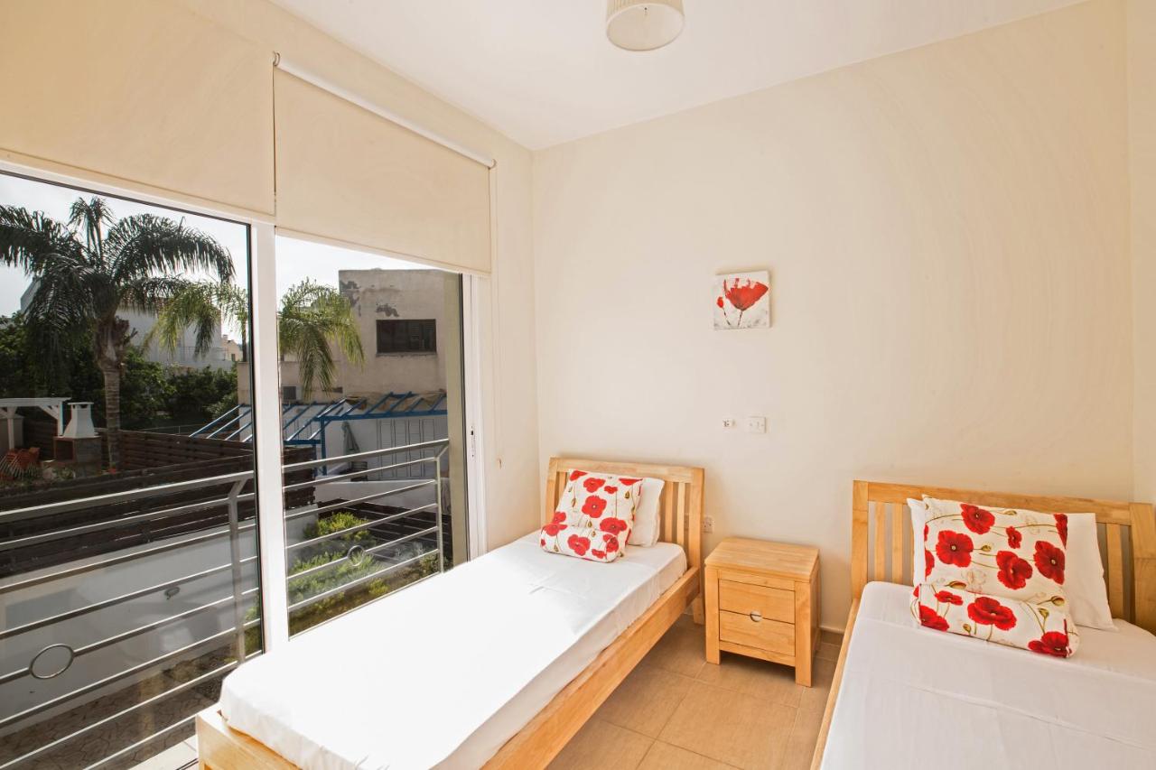 Villa con 3 Camere da Letto