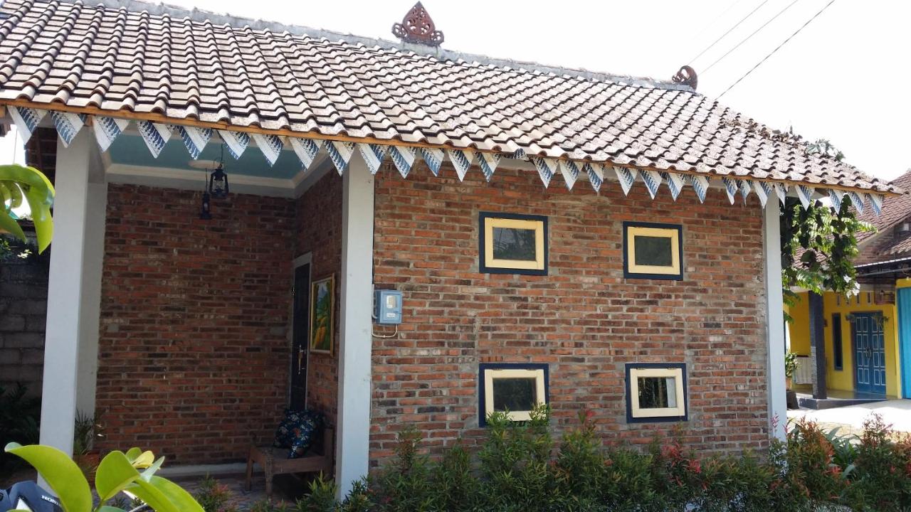 Posto Letto in Dormitorio Misto con 4 Letti