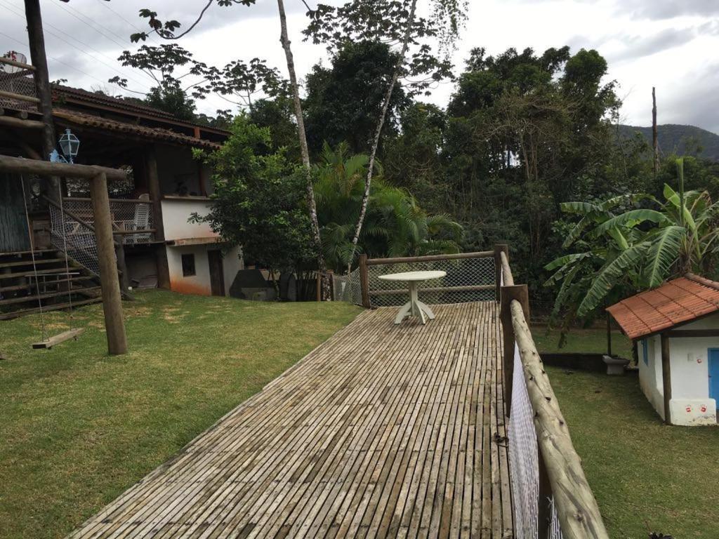 Casa rústica e charmosa em condomínio - Lagoinha - Bed and Breakfast Ubatuba