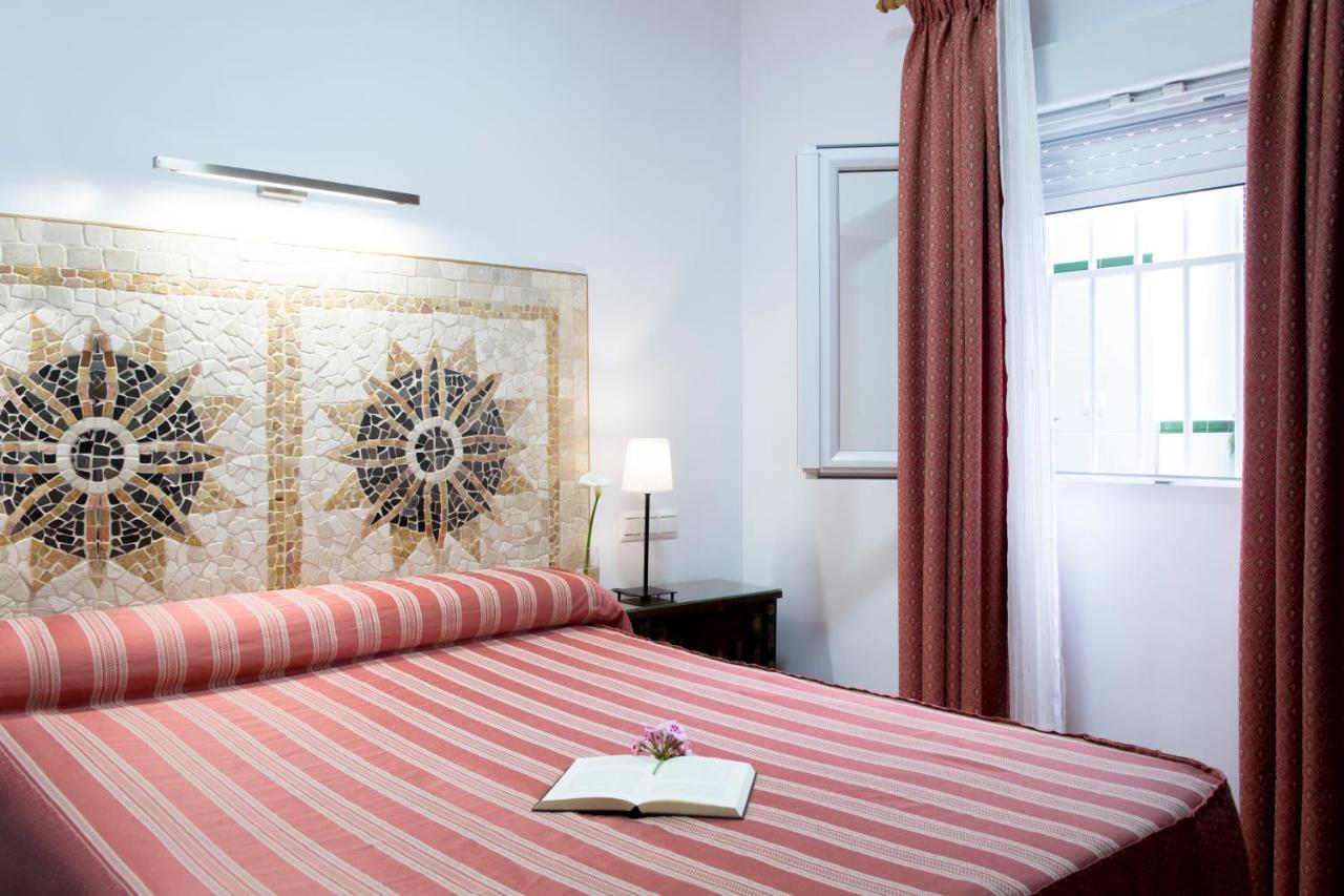 Chambre Double ou Lits Jumeaux - Vue sur Cour