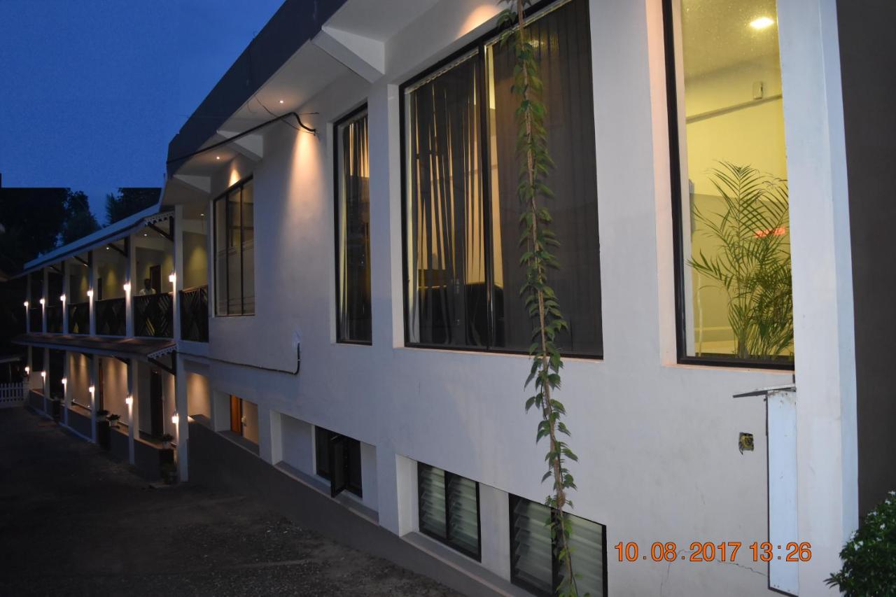 Deluxe Double Room Non A/C