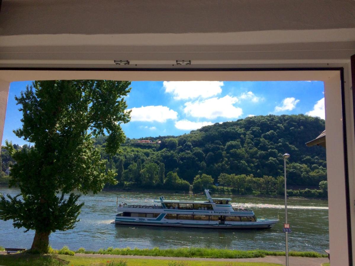 B&B Koblenz - Haus am Ufer mit Rheinpanoramablick - Bed and Breakfast Koblenz