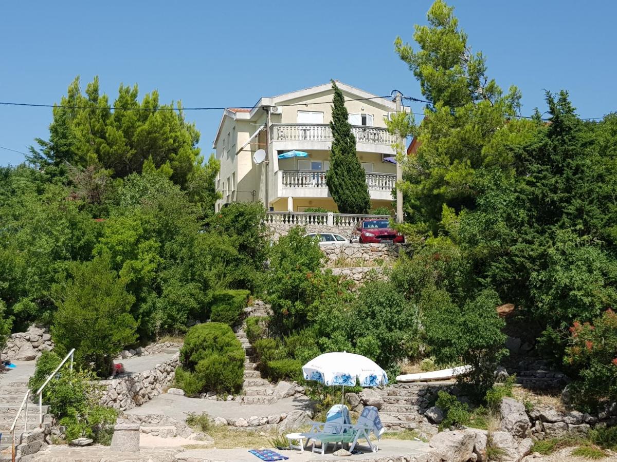 Apartments Akiki - Chambres d’hôtes