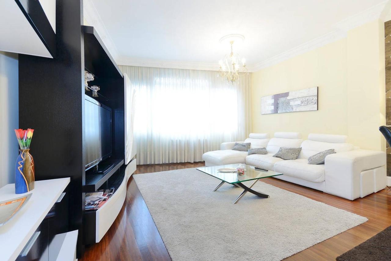 B&B Bilbao - Apartamento frente al Guggenheim con wifi y parking privado gratis - Bed and Breakfast Bilbao