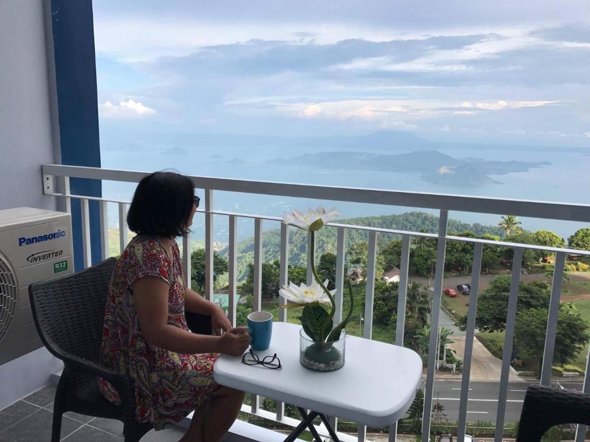 B&B Tagaytay - Taal View Condo by Liza - Bed and Breakfast Tagaytay