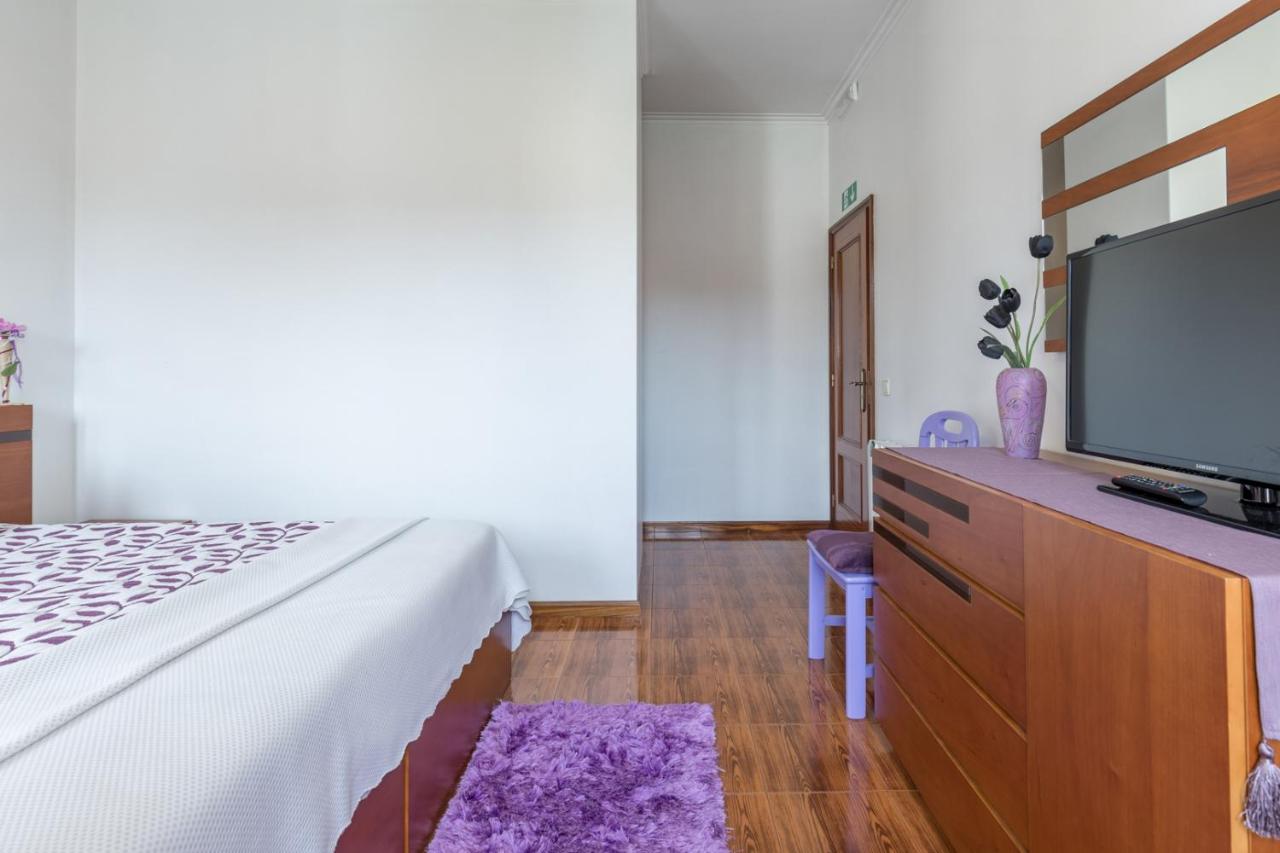 Doppel- oder Zweibettzimmer