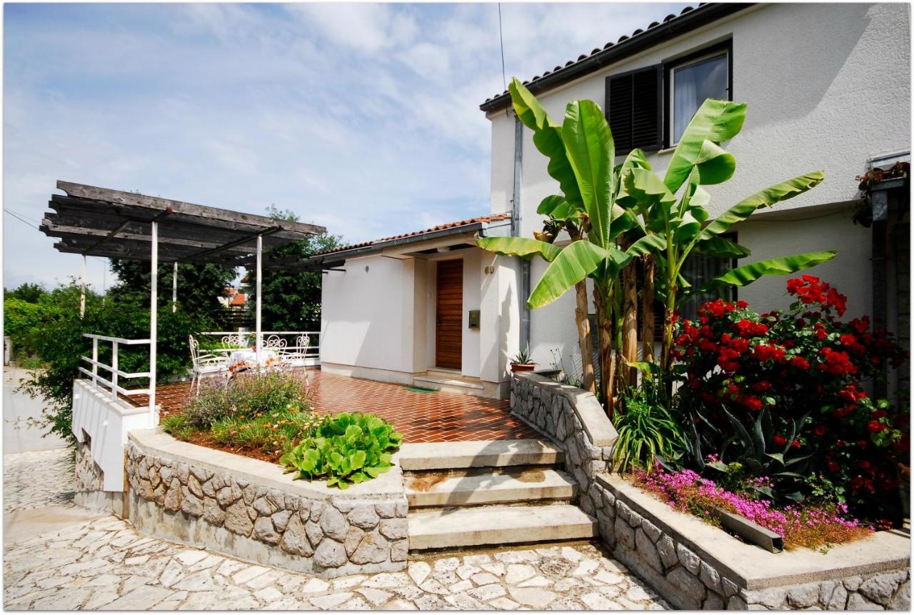 Apartmani Natasa - Chambres d'hôtes Vantačići