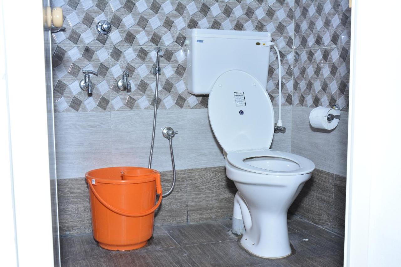 Twin Room with Bathroom