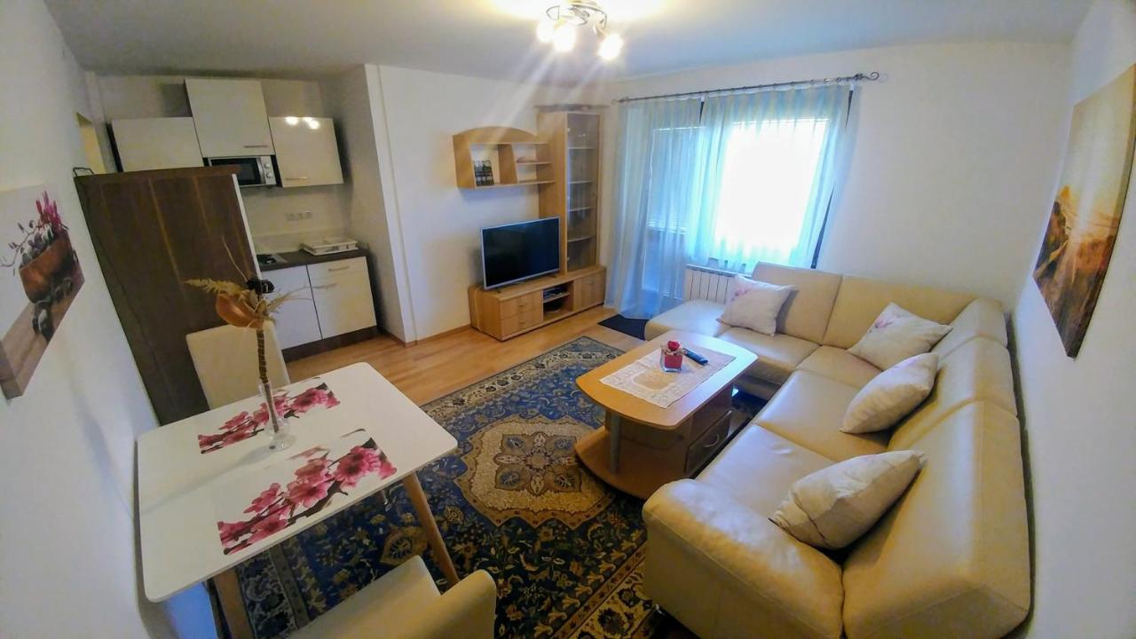 One-Bedroom Apartment (Apt. 3)