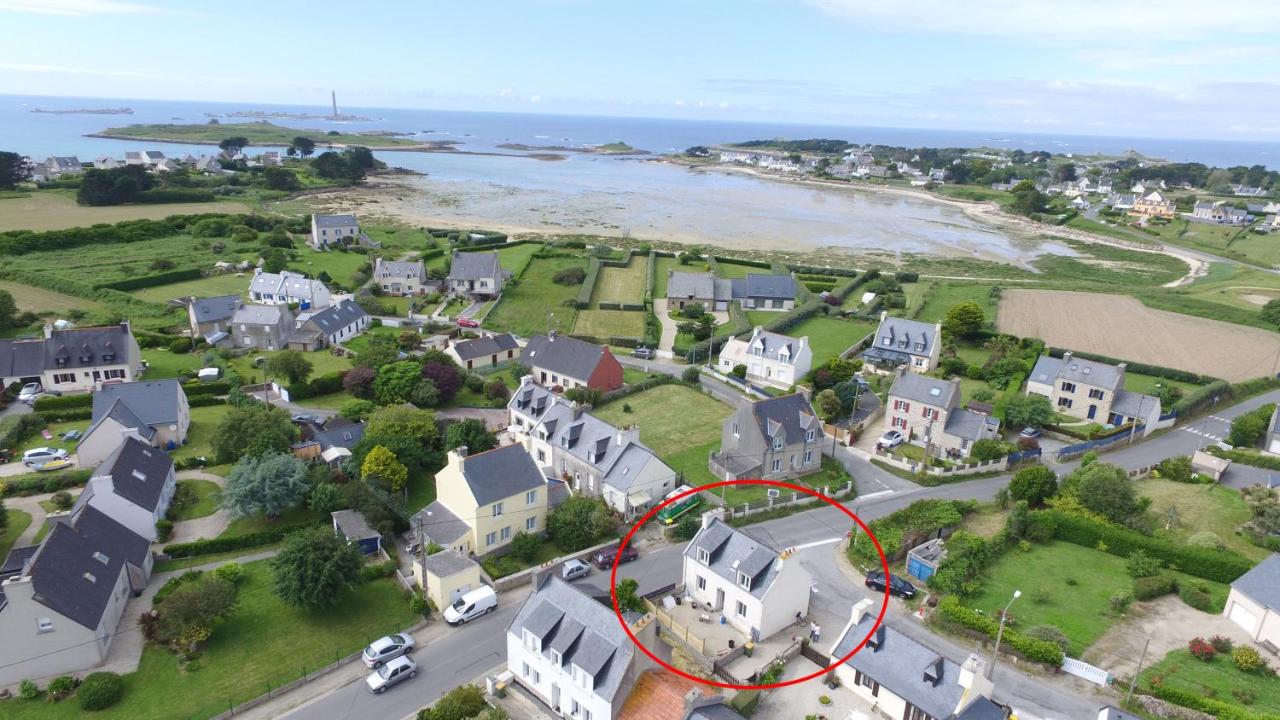 TY RAOK - Jolie maison à Lilia à 200m de la mer - B&B Plouguerneau