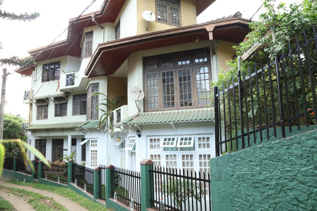 Glory Homestay - B&B